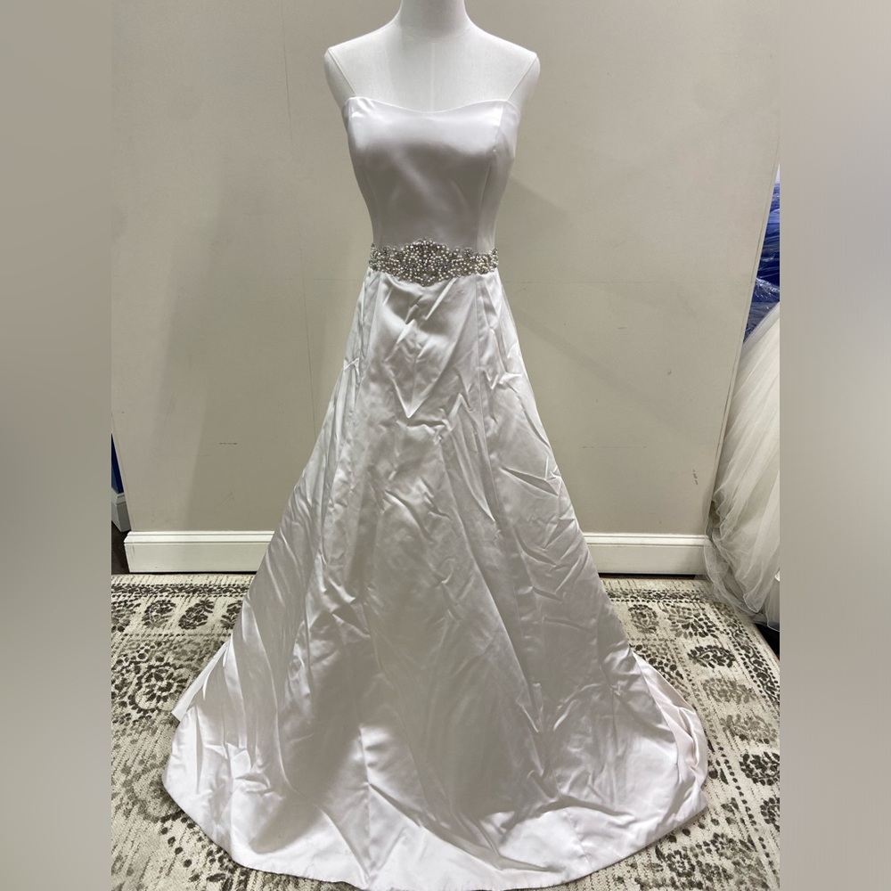 NWT Lillian West Satin Wedding Dress Size 12 - Picture 5 of 10